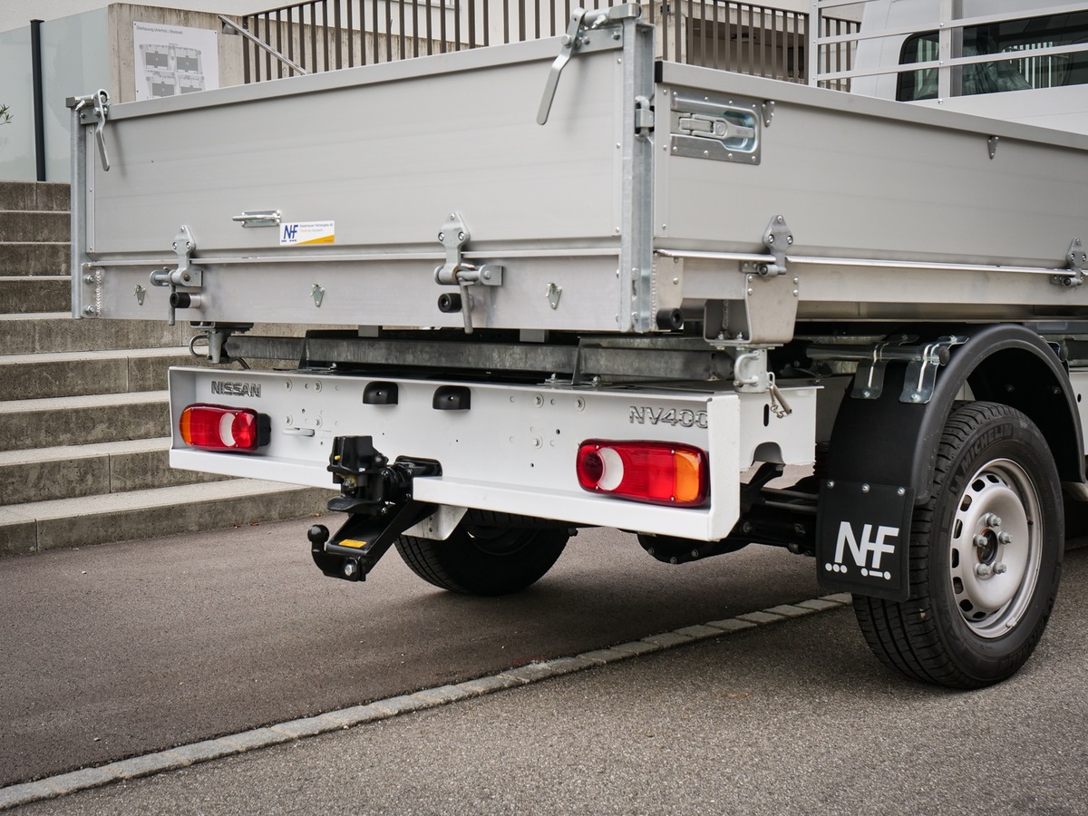 nissan-nv400-auflastung-anhngelast-mit-brcke-schweiz.jpg