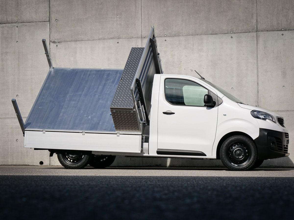 peugeot-e-expert-k0-e-nutzfahrzeuge-kipper-ariva-kaufen-schweiz.jpg