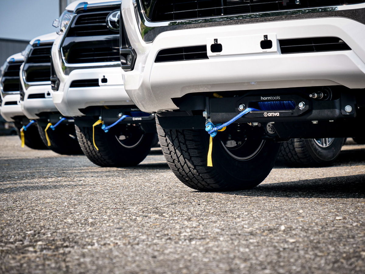 toyota-hilux-seilwinde-rundleuchte_4.jpg