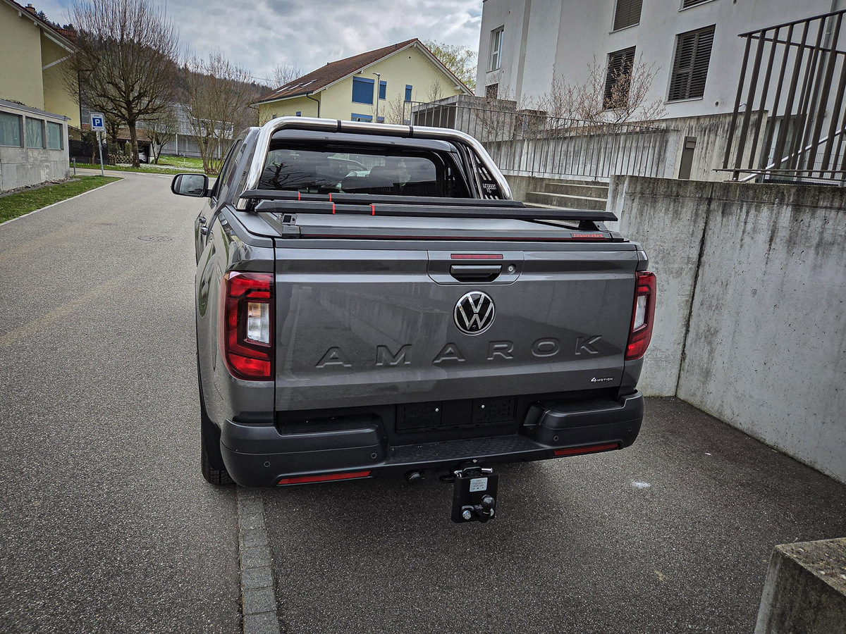 vw_amarok_amag_bern_-_rollcover_ohne_stylingberrollbgeltrgertrittbrett2.jpg