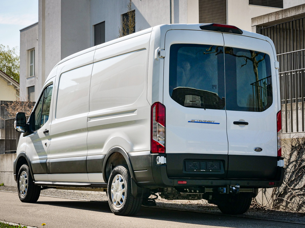 2_ford-etransit-auflastung-anhngelast-2500kg_2.jpg