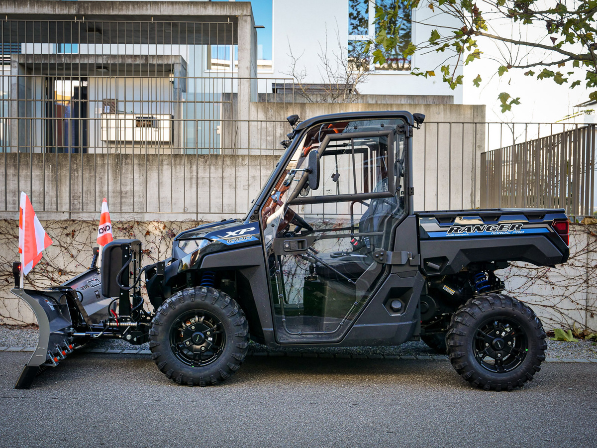 polaris-ranger-winterdienst-hilltip-vpflug_3.jpg