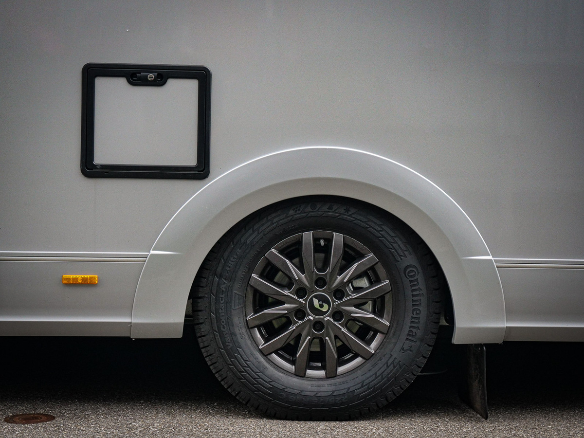 mercedes-benz-sprinter-womo-4c-fullair_16.jpg
