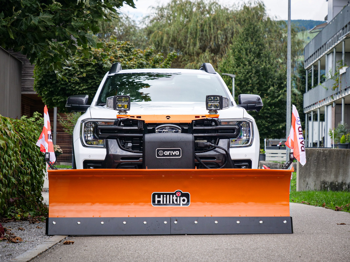 ford-ranger-wildtrack-weiss-winterdienst-pflug-streuer_1.jpg