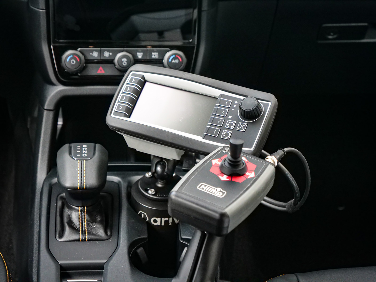 ford-ranger-wildtrack-weiss-winterdienst-pflug-streuer_21.jpg