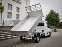 nissan-nv400-auflastung-anhngelast-mit-brcke-hintere-ansicht-ariva-schweiz-kaufen.jpg