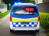 mercedes-benz-vito-signalisation-polizeiauto_23-edit.jpg