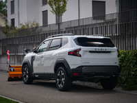 dacia-duster-winterdienst-icestriker-pflug_10.jpg